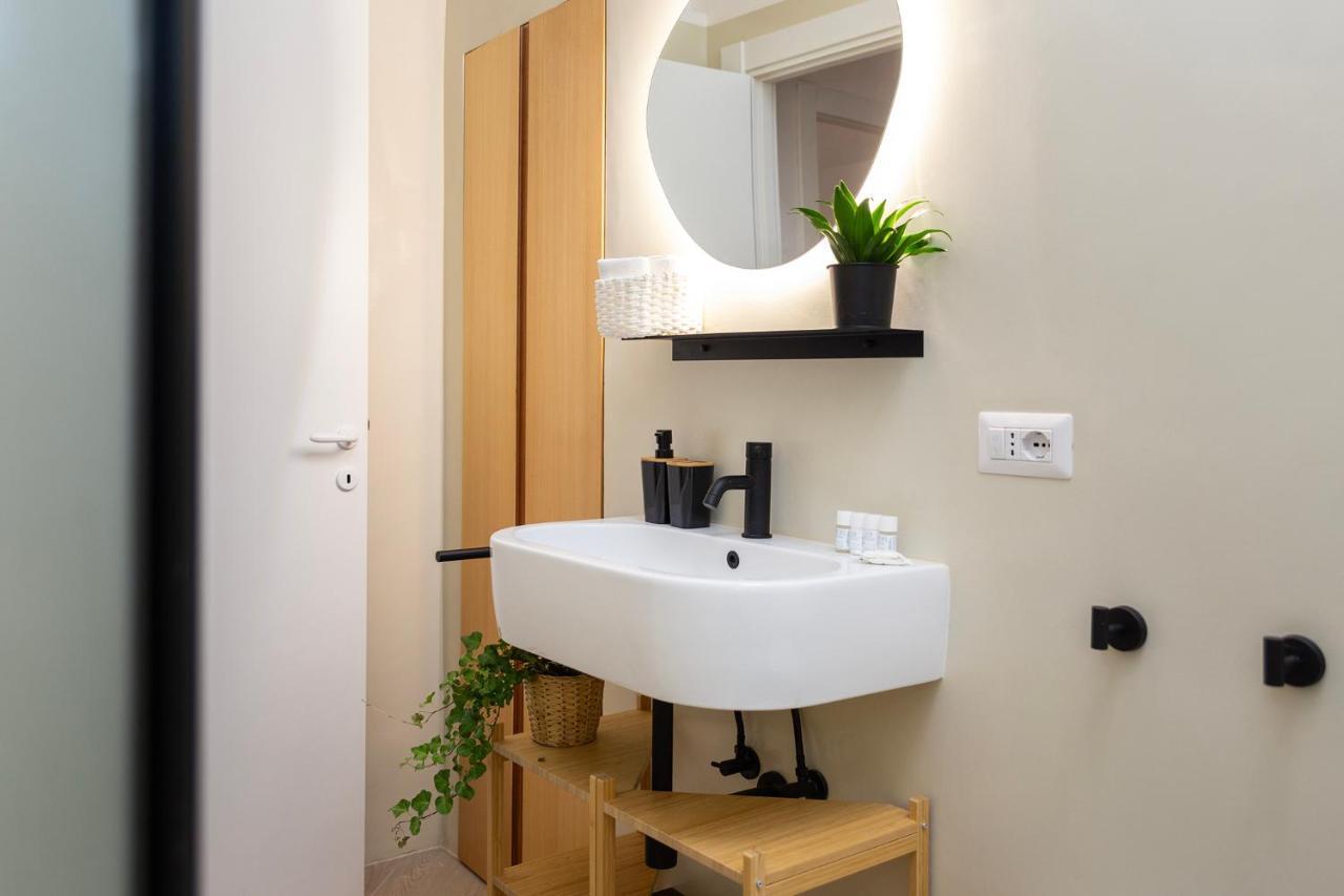 Domus Opimiani Apartment โรม ภายนอก รูปภาพ
